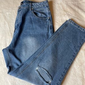 Kendall jean’s in collaboration Pretty Little Things